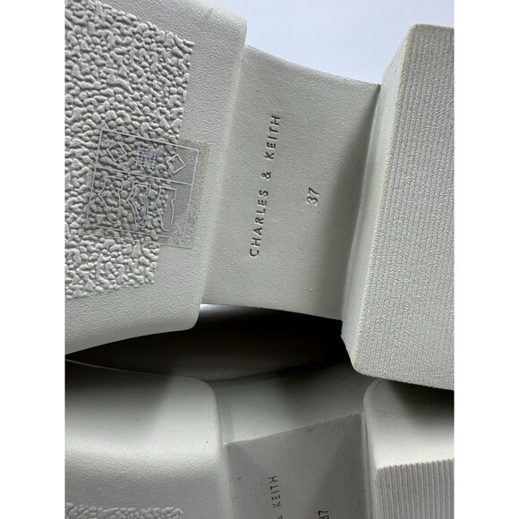 Charles & Keith Platform Chunky Chelsea Gray-White Boots Size 37/ 7 US - Picture 12 of 16